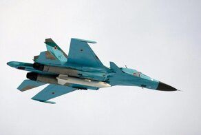 Сенатор США поздравила резервистов ВВС картинкой с российским Су-34