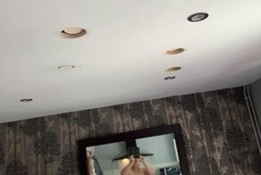 Женщина случайно отправила свою обнаженную фотографию трём штукатурам