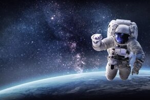 Самые странные вещи, которые люди отправляли в космос