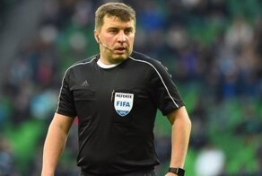 Отстраненный футбольный арбитр попросил «сжечь его заживо» и не травить остальных судей