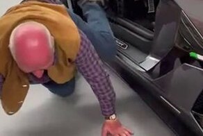 Когда накопил достаточно денег на Lamborghini, но уже слишком стар