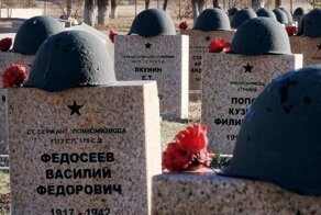 Ветеран из США провёл индейский ритуал на воинском кладбище под Волгоградом