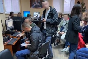 Как устроены "чёрные" колл-центры