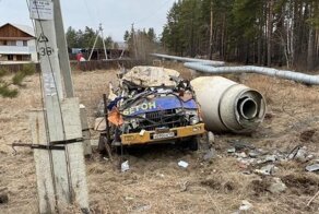 Авария дня. Под иркутском разбился водитель автобетоносмесителя