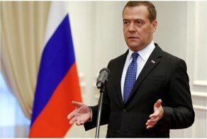 25 русских царей, императоров, руководителей, президентов, выстроенных по росту
