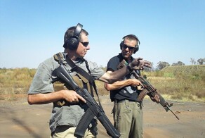 Это какой-то чертов Джейсон Борн