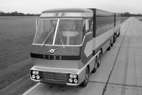 Уникальный грузовик "Big Red" восстановили за огромные деньги, но держат машину в секрете