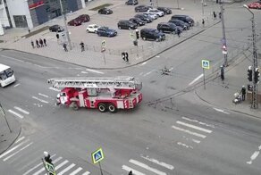 Авария дня. Столкновение с пожарной машиной в Петрозаводске