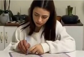 Распухшая рука: девушка разыграла свою маму и показала её реакцию