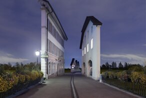 Для чего нужны здания, у которых есть только фасады