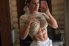 К лету готовы: фитоняшки, которые еще соберут тысячи мужских взглядов