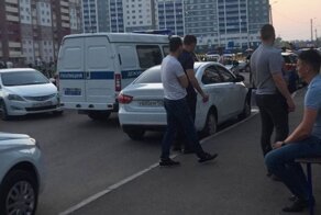 Девочка выпрыгнула с балкона многоэтажки из-за несчастной любви