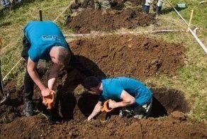 В Новосибирске устроили конкурс «Могильный беспредел», чтобы привлечь внимание молодёжи