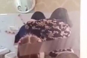 "Сейчас узнаешь, как вас воспитывать надо!": учительница насильно умыла накрашенную семиклассницу