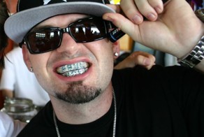 Гангстерские украшения для зубов (13 фото)