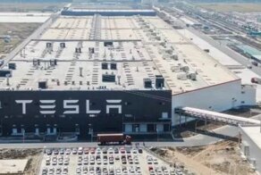 Илон Маск об открытии завода Tesla в России: видео