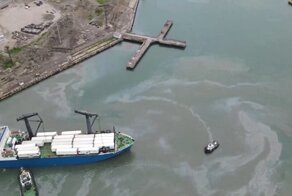 У берегов Туапсе произошел разлив нефтепродуктов