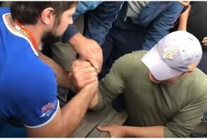 Когда на рынке узнали, что ты чемпион мира по армрестлингу