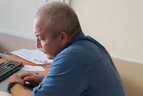 Покачался на стуле и уснул: пьяный врач в Пермском крае не смог сделать пациентке перевязку