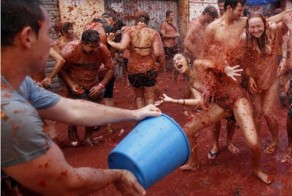 Битва едой: фестиваль Томатина 2011 (19 фото)