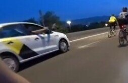 В Красноярске из такси открыли огонь по велосипедистам
