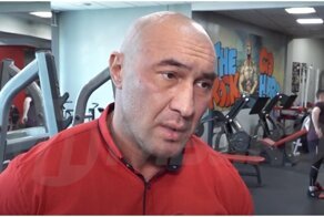 Несчастный мужчина вот уже два года страдает от икоты
