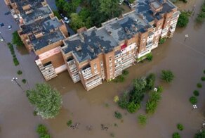 Из-за сильных дождей власти Ялты ввели в городе режим ЧС и объявили эвакуацию