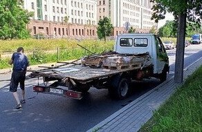 «Газель» потеряла кузов после столкновения с автобусом