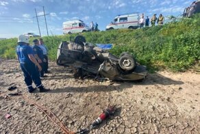 Авария дня. В Ростовской области погиб водитель такси