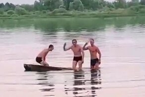 Трое бравых ребят достойно потерпели кораблекрушение
