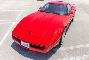 Идеальный 30-летний Chevrolet Corvette ZR-1 с минимальным пробегом