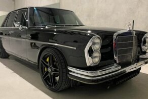 Mercedes-Benz 1968 года получил двигатель и интерьер от современного Mercedes AMG C63S