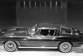 Chevrolet Thunderbird? — несостоявшийся проект 4-х местного спорткара Chevrolet Corvette
