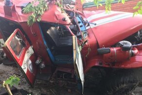 В сети появилось видео смертельного ДТП с участием пожарной машины