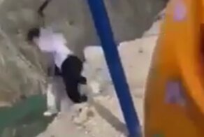 Аттракцион по-дагестански: две девушки сорвались в каньон, раскачиваясь над ним на качелях