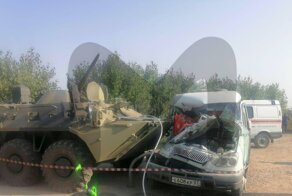 В Ставропольском крае бронетранспортёр протаранил маршрутку: есть жертвы