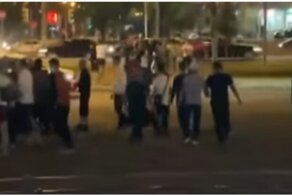 Мигранты устроили массовую драку в Москве