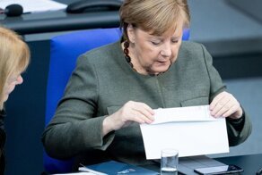 Власти Германии ответили на просьбу жителей омской деревни о ремонте дороги