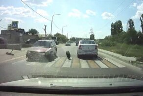 Меткое попадание! ДТП которого не ждешь