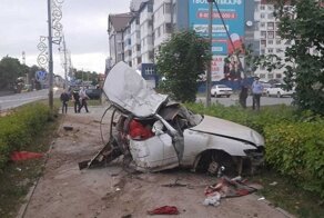 Авария дня. Водитель разбился, уходя от полицейской погони
