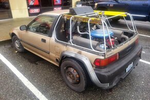 Странный Honda Civic с установленным сзади 7-литровым V8
