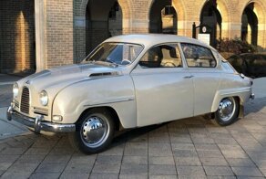 Дрынчит, дымит но едет бодро: Saab 96 с двухтактным мотором