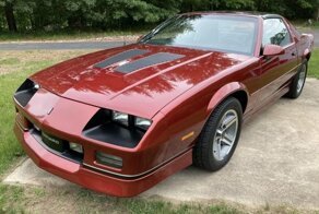 Идеальный Chevrolet Camaro 1987 года выставлен на продажу