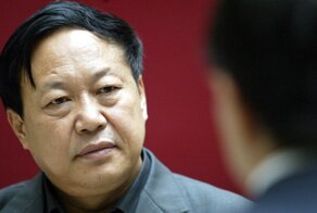 В Китае миллиардера посадили на 18 лет за «провоцирование неприятностей»