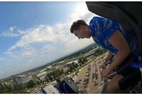 Парень несколько раз потерял сознание на американских горках