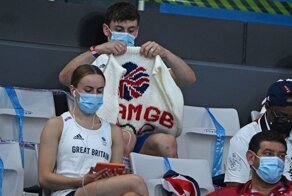 Британский спортсмен оказался любителем вязания