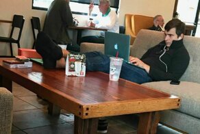 13 примеров, когда люди ведут себя как идиоты