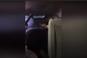 В Волжском мужчина избил пассажира маршрутки за разговор по телефону