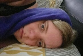 Женщина сломала челюсть бургером