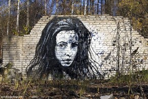 Жизнь на стенах (8 фото)